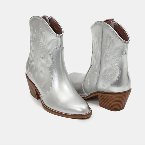 Silver Jolene Embroidered Western Leather Ankle Boots - Picture 2 of 11